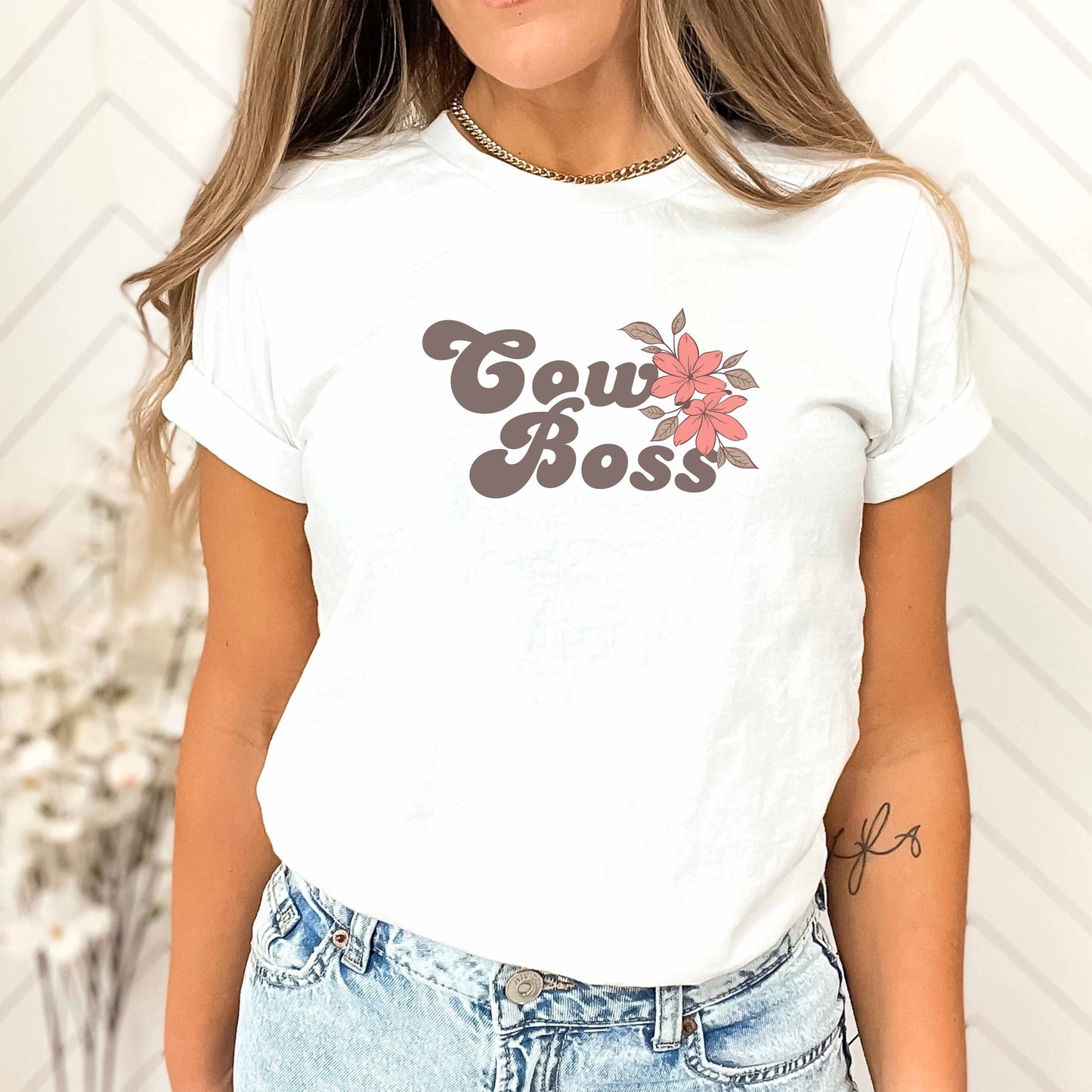 'Cow Boss' Retro Floral Tee